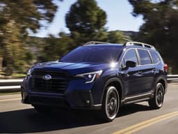 В Россию привезли полноприводный 7-местный 264-сильный кроссовер Subaru Ascent из США. Сколько за него просят?