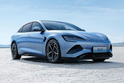 Конкурент Tesla Model 3 и Porsche Taycan. В России начали продавать BYD Seal