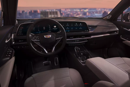 Представлен Cadillac XT4 2024 с 33-дюймовым изогнутым экраном и множеством электронных систем