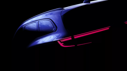 Это новый Renault Espace 2024. Впервые с 1984 года автомобиль превратится из минивэна в семиместный кроссовер