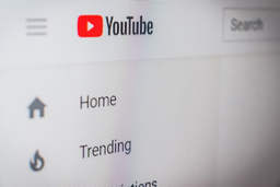 Google замедляет загрузку роликов YouTube: что происходит и что делать