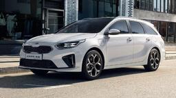Топовая новая Kia Ceed SW 2023 за 2,8 млн рублей. В России предлагают надёжный семейный универсал с проверенным мотором