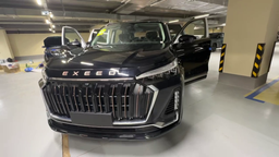 «Интерьер прям "вау"». «Лиса рулит» показала новейший Exeed VX, который ещё даже не добрался до дилеров