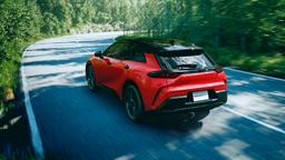 Крупнее, мощнее, современнее RAV4 — и с очень небольшим расходом. В Японии стартуют продажи Toyota Crown Sport Plug-in