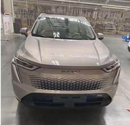 В Китае засняли новый кроссовер Haval B07. Он крупнее Haval F7 и расходует всего 5,6 л на 100 км
