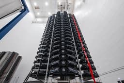 SpaceX намеренно уничтожит часть своих новейших спутников Starlink V2 Mini, запущенных на орбиту в феврале