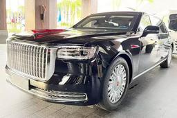 В Москве засветились секретные китайские броневики Hongqi N701