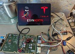 Хакеры дважды взломали Tesla, за что получили 350 тыс. долларов и Tesla Model 3