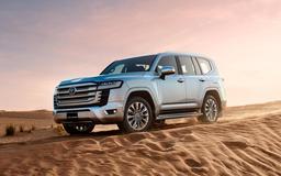 В Россию приехал самый надёжный Toyota Land Cruiser 300 — с атмосферным 4-литровым двигателем V6. Сколько за него просят?