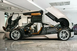 Новенький Pagani Huayra продают в России почти за 230 млн рублей