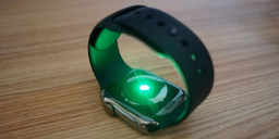 Умные часы Fitbit получили функцию, которой нет даже в Apple Watch