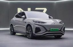 Детище BYD и Mercedes-Benz, ставшее хитом на стадии предзаказа, получило огромную батарею и запас хода 702 км: появились подробности о Denza N7