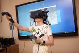 Специалисты ТРИНИТИ разрешили школьникам с помощью VR-очков разобрать термоядерную установку на части