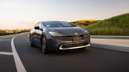 Представлен Toyota Prius Prime нового поколения — это самый передовой гибрид японской компании