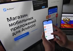 RuStore начали предустанавливать на поставляемые в Россию смартфоны
