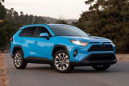 Вот вам и хваленое японское качество. У Toyota RAV4 обнаружился заводской дефект, но дилеры в гарантийном ремонте отказывают
