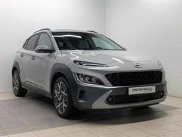 В Россию из Южной Кореи привезли кроссовер Hyundai Kona с очень богатым оснащением и расходом всего 5 л / 100 км