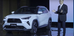 Представлена совершенно новая Toyota Yaris Cross 2023