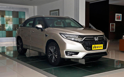 В Россию впервые приехал Honda UR-V, который стоит как три современных кроссовера