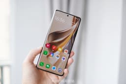 Смартфон OnePlus Ace 2 Pro получит экран, как у флагмана Reno10 Pro+