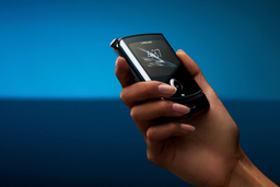 Спрос на уникальный Motorola Razr 2019 оказался запредельным