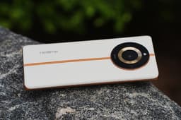 Народные 200 Мп: доступный камерофон Realme 11 Pro+ поступил в продажу и сразу стал хитом в Китае