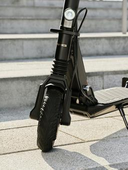 Самый дешёвый Mercedes-AMG — всего 1400 евро. Представлен Mercedes-AMG E-Scooter 2024