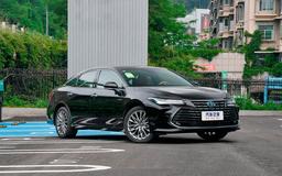 Toyota Camry заметно подешевела в России, а Toyota Avalon — подорожала