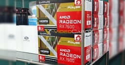 Это бюджетная Radeon RX 7600. Фотографии упаковок с адаптерами уже попали в Сеть
