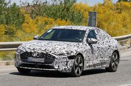 Это Audi A5 Sportback 2024, который объединит A4 и A5 в одну модель. Первые живые фото новинки