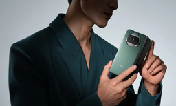В России стартовали продажи складного смартфона Huawei Mate X3