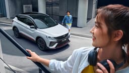 Совершенно новый Geely Coolray 2023 дешевле 11 000 долларов поступил в продажу в Китае