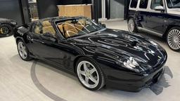 Мотор V12, 540 л.с. и легендарный бренд. В России выставили на продажу Ferrari 575M Superamerica