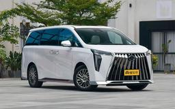 Аналог Toyota Alphard существенно подорожал в России. Минивэн GAC M8 прибавил больше 600 тыс. рублей