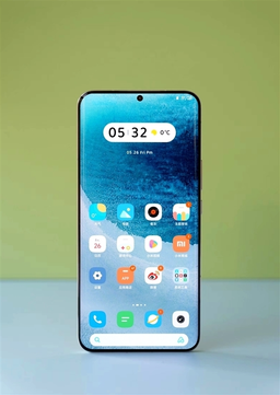 Новые флагманы Xiaomi 14 и Xiaomi 14 Pro уже засветились в разных местах