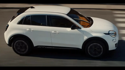Fiat 600e впервые показали внутри и снаружи в официальном видео