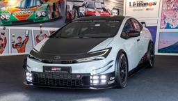 Представлен самый крутой хетчбэк Toyota Prius