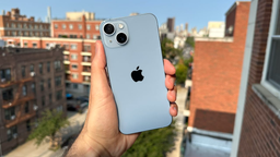 В России за последний месяц подешевела только топовая версия iPhone 14