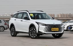 Берегись, Lada Vesta SW Cross. В России появился кросс-универсал Dongfeng Aeolus Yixuan GS за 2,15 млн рублей: больше и мощнее «Весты», а ещё двухпедальный