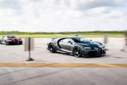 Оторвались от души. Реальные владельцы Bugatti разогнали свои машины выше 400 км/ч