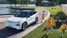 Совершенно новый кроссовер Geely Galaxy L7 поступил в продажу в Китае. 390 л.с., три экрана, 3-ступенчатая трансмиссия и 1300 км на одном баке — за 19,5 тыс. долларов