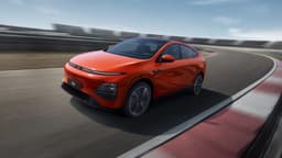 Представлен стильный купеобразный кроссовер XPeng G6: 486 л.с., полный привод, 15-дюймовый экран и запас хода до 755 км