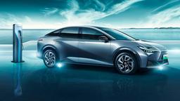 В России появился новый большой седан Toyota по цене Camry