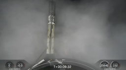 Вот почему SpaceX стала практически монополистом в космических запусках. Уже две ракеты Falcon 9 выполнили по 16 миссий