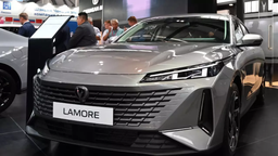 В России уже можно купить новейший седан Changan Lamore — задолго до официального начала продаж