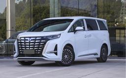 Новое детище BYD и Mercedes-Benz с семью экранами и расходом 6 л на 100 км — производитель готовится представить следующую версию Denza D9 DM-i