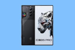 Первый в мире смартфон с 24 ГБ ОЗУ, 6000 мА·ч и экраном без вырезов Red Magic 8S Pro поступает в продажу в Китае