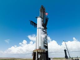 SpaceX успешно испытала Super Heavy перед новым орбитальным запуском