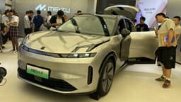 У детища BYD и Mercedes-Benz появился сильный конкурент. Запас хода 1400 км и операционная система от Meizu — это Lynk & Co 08