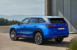 Skoda Kodiaq 2024 впервые показали целиком без камуфляжа